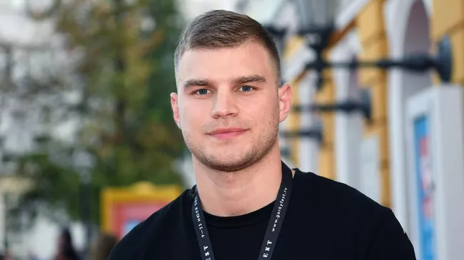 Актер Владимир Любимцев