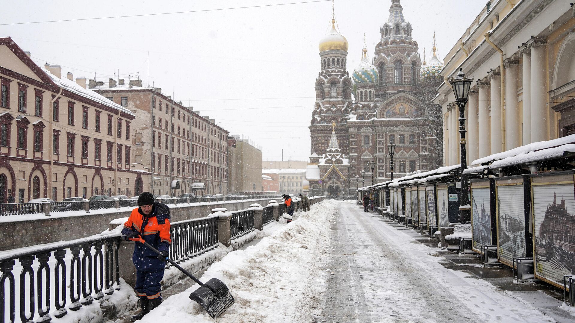 Санкт петербург снег