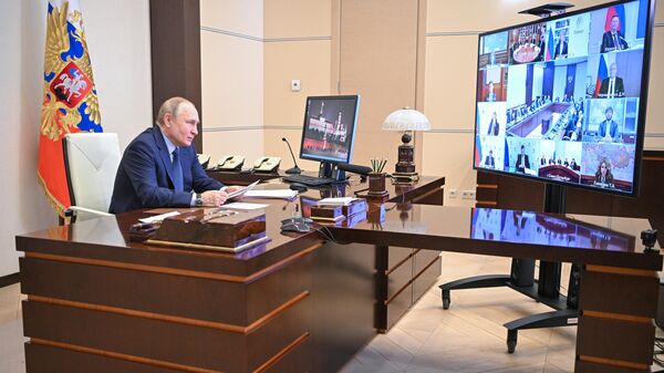 Президент РФ Владимир Путин проводит в режиме видеоконференции заседание Совета при Президенте Российской Федерации по науке и образованию