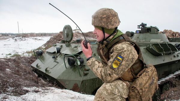Украинские военные во время учений в Харьковской области