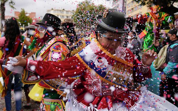 Торжественное открытие карнавальных торжеств в Ла-Пасе, Боливия