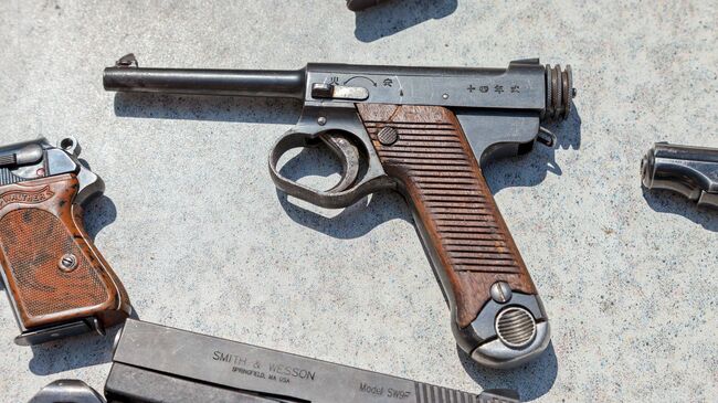 Японский пистолет Nambu Type 14