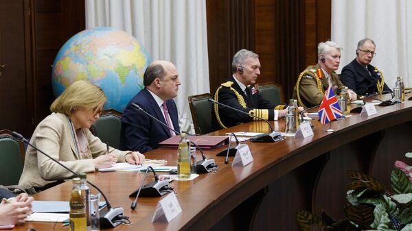Министр обороны Великобритании Бен Уоллес во время встречи с министром обороны РФ Сергеем Шойгу в Москве