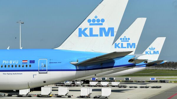 Самолеты авиакомпании KLM в аэропорту Схипхол в Амстердаме