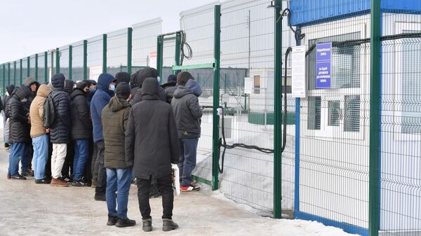 Ситуация возле многофункционального миграционного центра в Калужской области