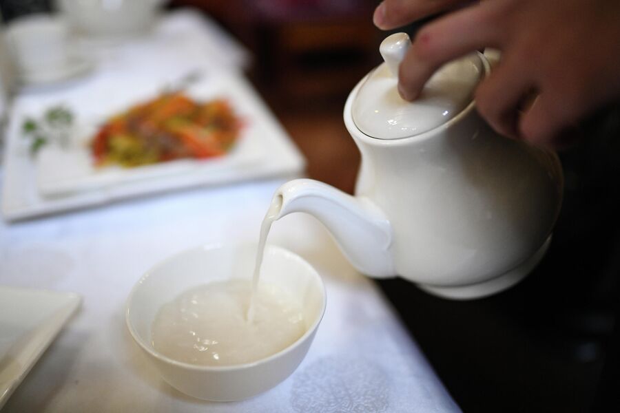Чай с молоком — излюбленный тувинский напиток