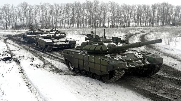 Танки Т-72Б3 во время учений