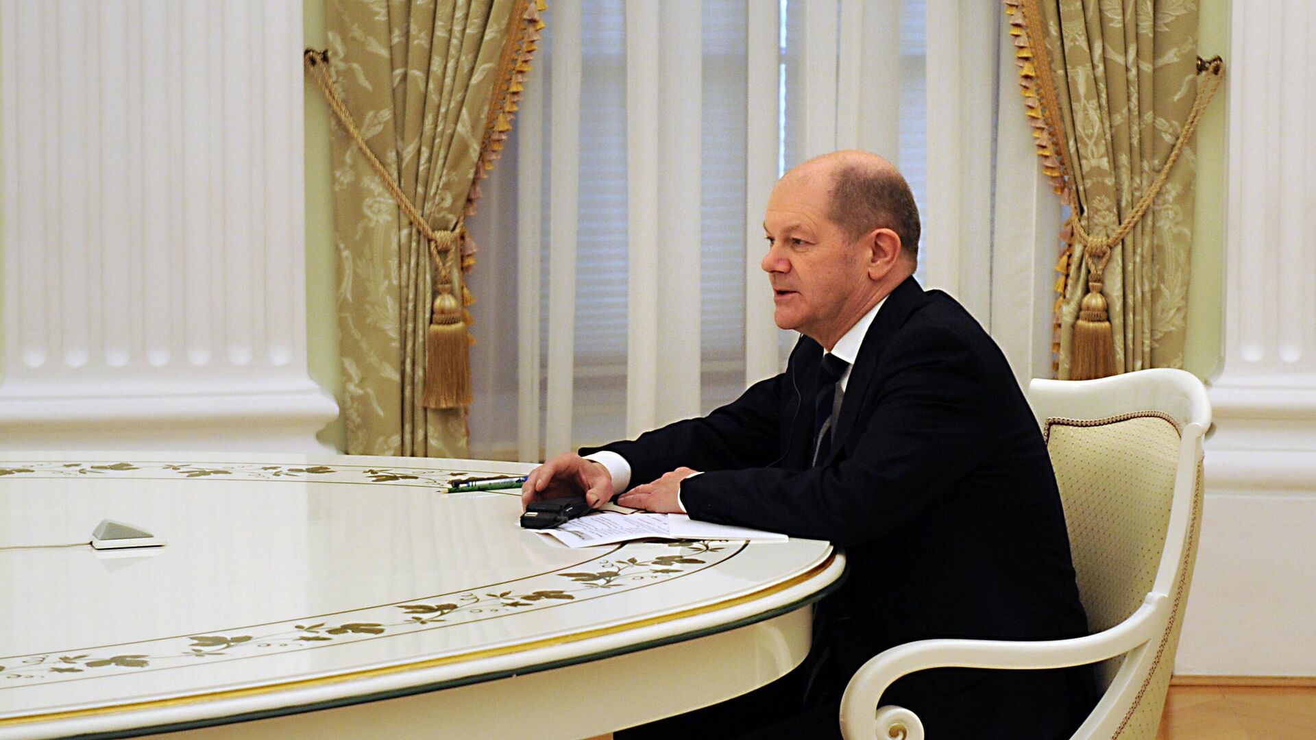 Федеральный канцлер Германии Олаф Шольц во время встречи в Кремле с президентом России Владимиром Путиным - РИА Новости, 1920, 15.02.2022