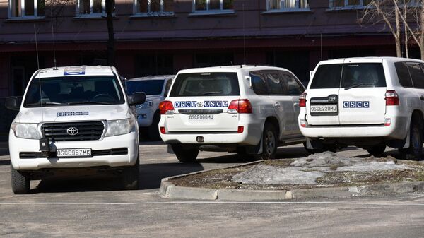 Автомобили ОБСЕ в Донецке