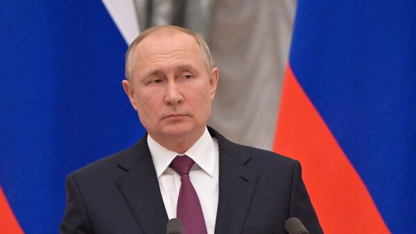 Президент РФ Владимир Путин на пресс-конференции