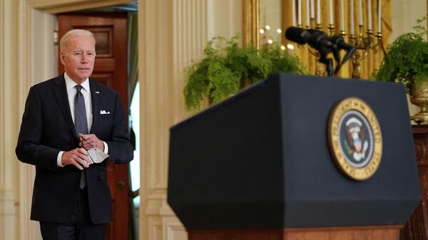 Президент США Джо Байден во время специального обращения 