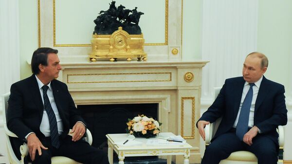 Президент РФ Владимир Путин и президент Бразилии Жаир Болсонару во время встречи в Кремле