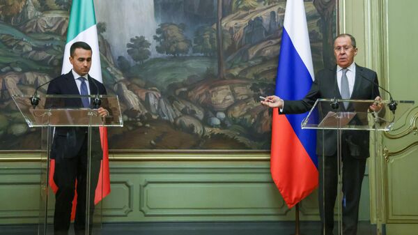 Министр иностранных дел РФ Сергей Лавров и министр иностранных дел Италии Луиджи Ди Майо на пресс-конференции по итогам встречи в Москве