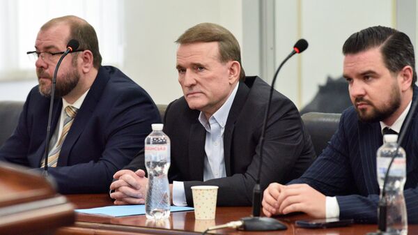 Председатель политсовета партии Оппозиционная платформа — За жизнь Виктор Медведчук на заседании Киевского апелляционного суда