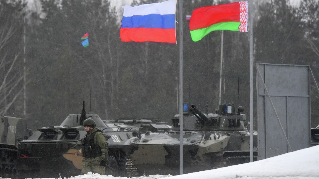 Российские войска вернутся домой, "когда будет нужно", заявили в белорусском Генштабе