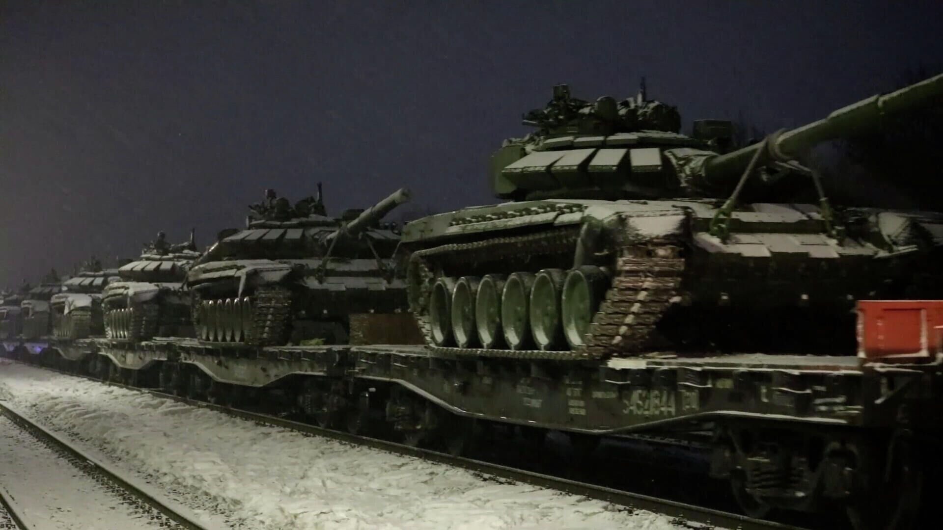 Очередной эшелон танковой армии ЗВО возвращается после учений - РИА Новости, 1920, 18.02.2022