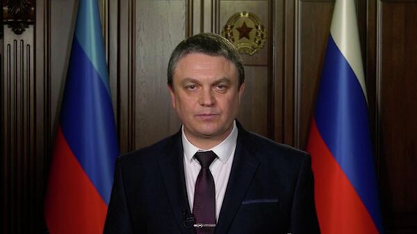 Глава ЛНР Леонид Пасечник призывает жителей срочно эвакуироваться в Россию