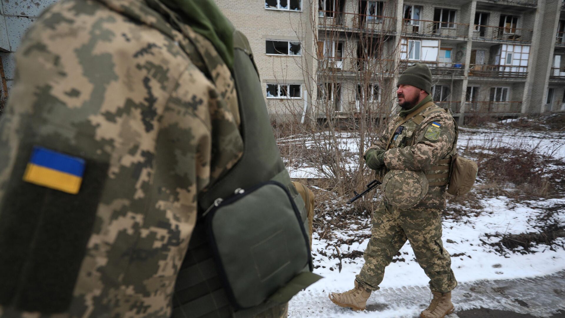 Украинские военные на линии соприкосновения в Донецкой области - РИА Новости, 1920, 21.02.2022