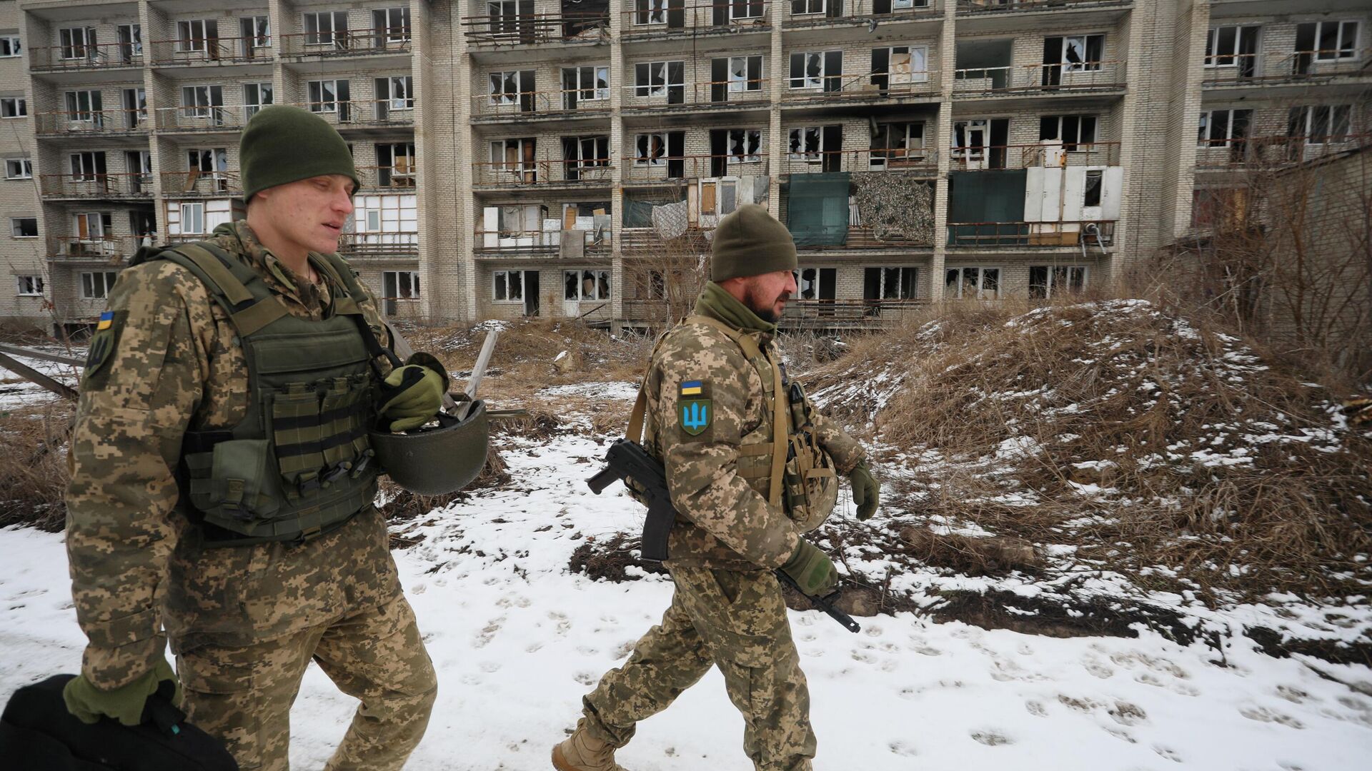 Украинские военные на линии соприкосновения в Донецкой области - РИА Новости, 1920, 05.03.2022