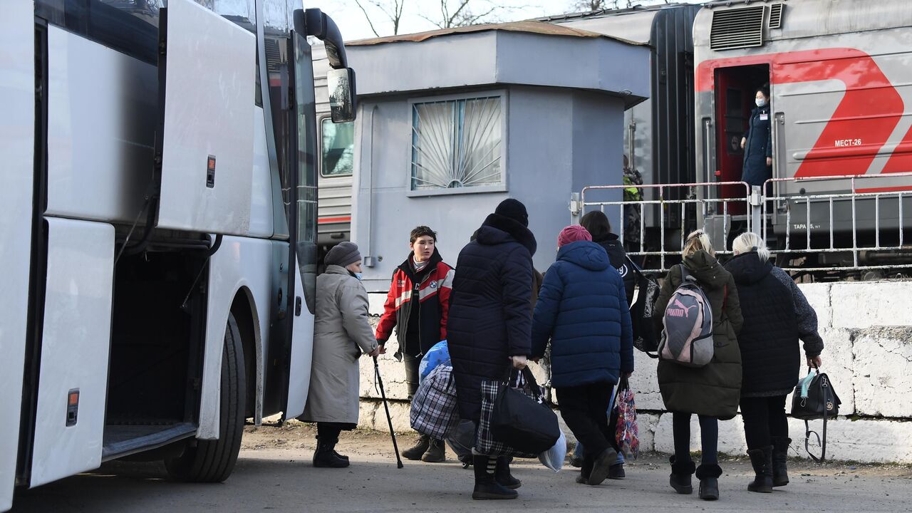 Беженцам Донбасса дадут арендное жилье при трудоустройстве в Приморье -  Недвижимость РИА Новости, 28.04.2022