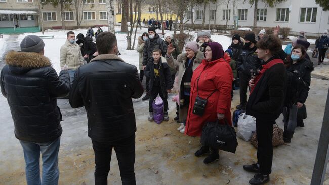 Жители Донбасса на территории детского лагеря Голубой экран в Воронеже