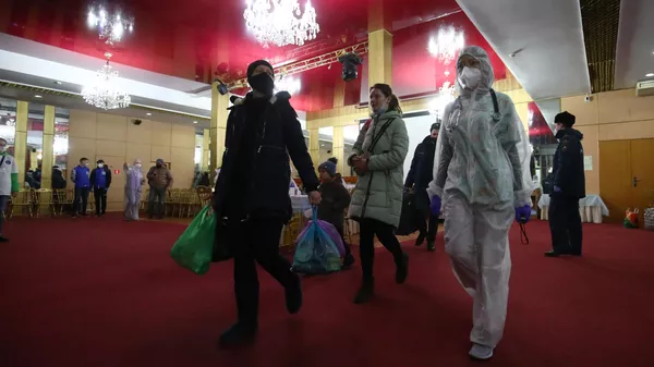 Размещение жителей Донецкой и Луганской народных республик в гостинице Ахтуба в городе Волжский
