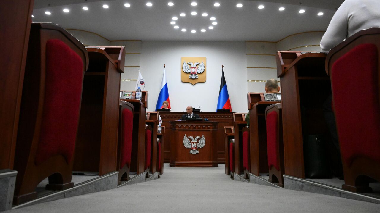 Парламенты ДНР и ЛНР ратифицировали договоры о дружбе и сотрудничестве с Россией