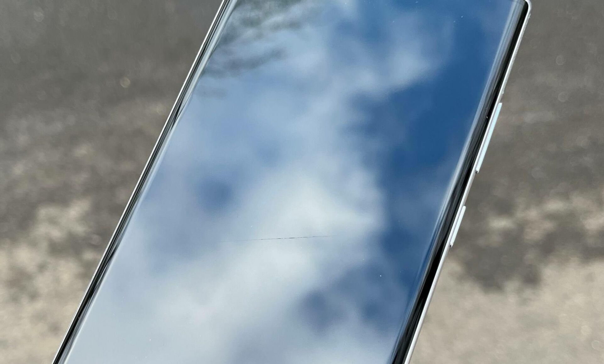Теперь со стилусом: обзор самого дорогого смартфона Samsung Galaxy S22