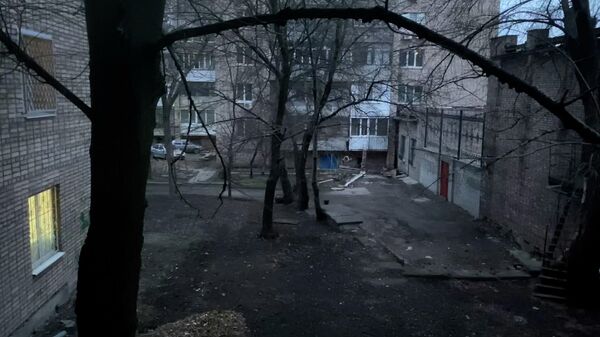 Мощная канонада слышна в центре Луганска