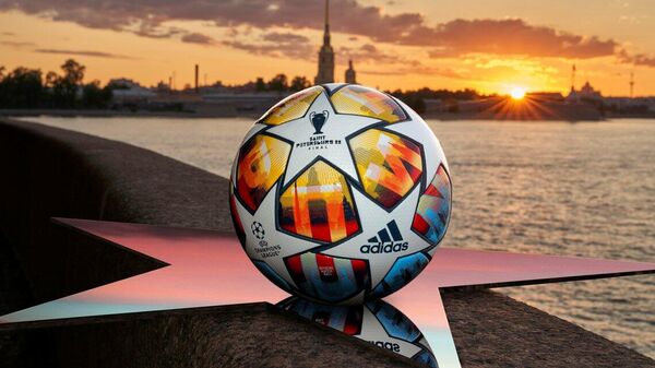 Дизайн мяча финала ЛЧ в Санкт-Петербурге