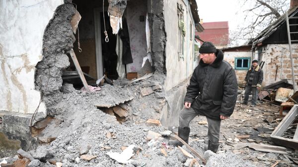 Разрушенный дом в Горловке, Донецкая область