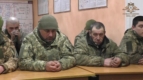 Украинские военнослужащие, сдавшиеся в плен