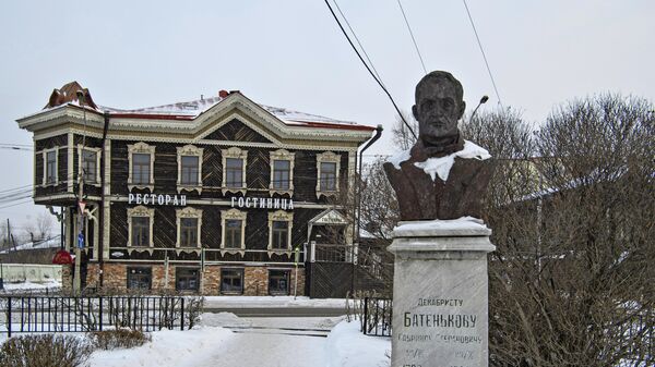 Памятник декабристу Гавриилу Степановичу Батенькову в Томске