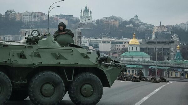 Военнослужащие Национальной гвардии Украины в центре Киева
