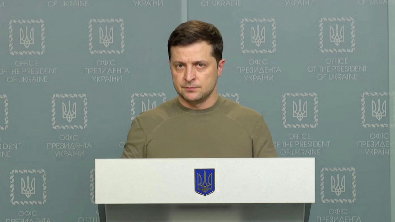 Зеленский требует от Европы доказательств, что она "не бросила Киев"