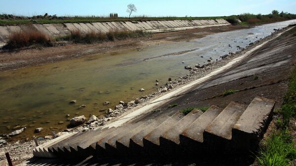 Северо-Крымский канал после того, как Украина закрыла шлюзы для подачи пресной воды с материка на полуостров