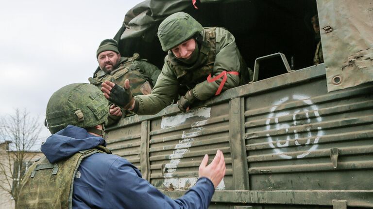 Бойцы Народной милиции Донецкой народной республики в селе Николаевка