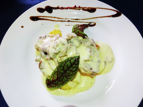 Свиная вырезка с белыми грибами Свиная вырезка с белыми грибами