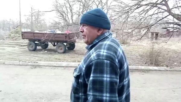 Пусть идет на пенсию и сидит дома – житель Николаевки в ДНР передал привет Байдену