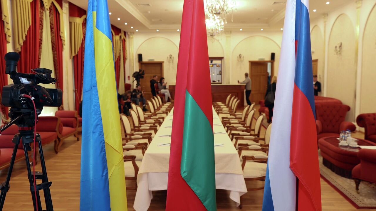 Украинская делегация прибыла к месту переговоров с Россией в Белоруссии