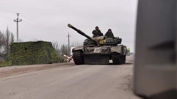 Танк Т-72 в Донецкой области