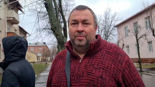 Украинские войска не выпускают жителей Северодонецка из города, рассказал очевидец