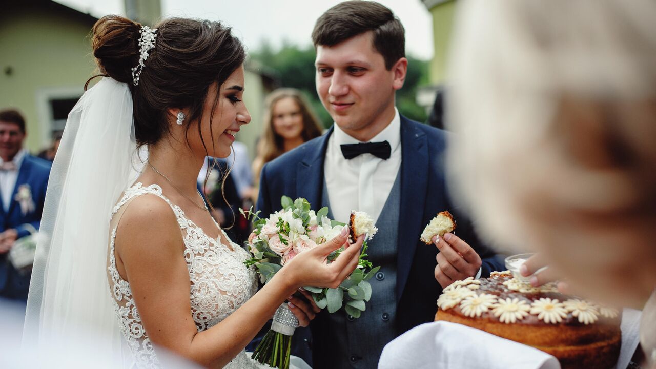 Мужчина изменил невесте с ее двоюродной сестрой в день свадьбы: Люди: Из жизни: intim-top.ru