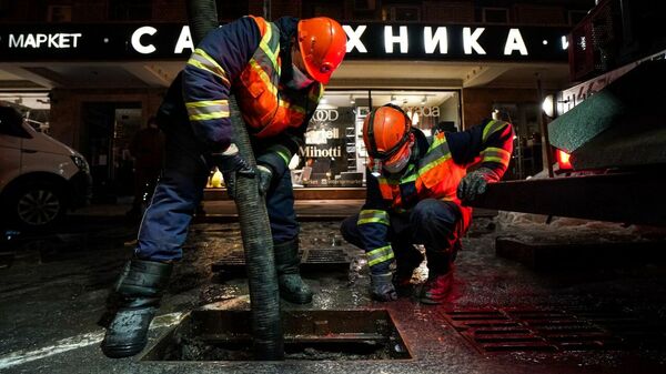 Работы по подготовке водосточной системы Москвы к пропуску весеннего паводка