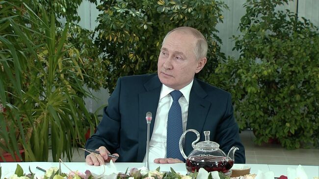 Их просто хватают на улице сейчас и расстреливают – Путин об инакомыслящих на Украине