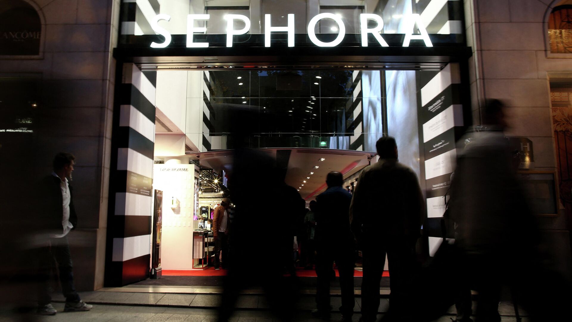 Магазин Sephora - РИА Новости, 1920, 07.03.2022