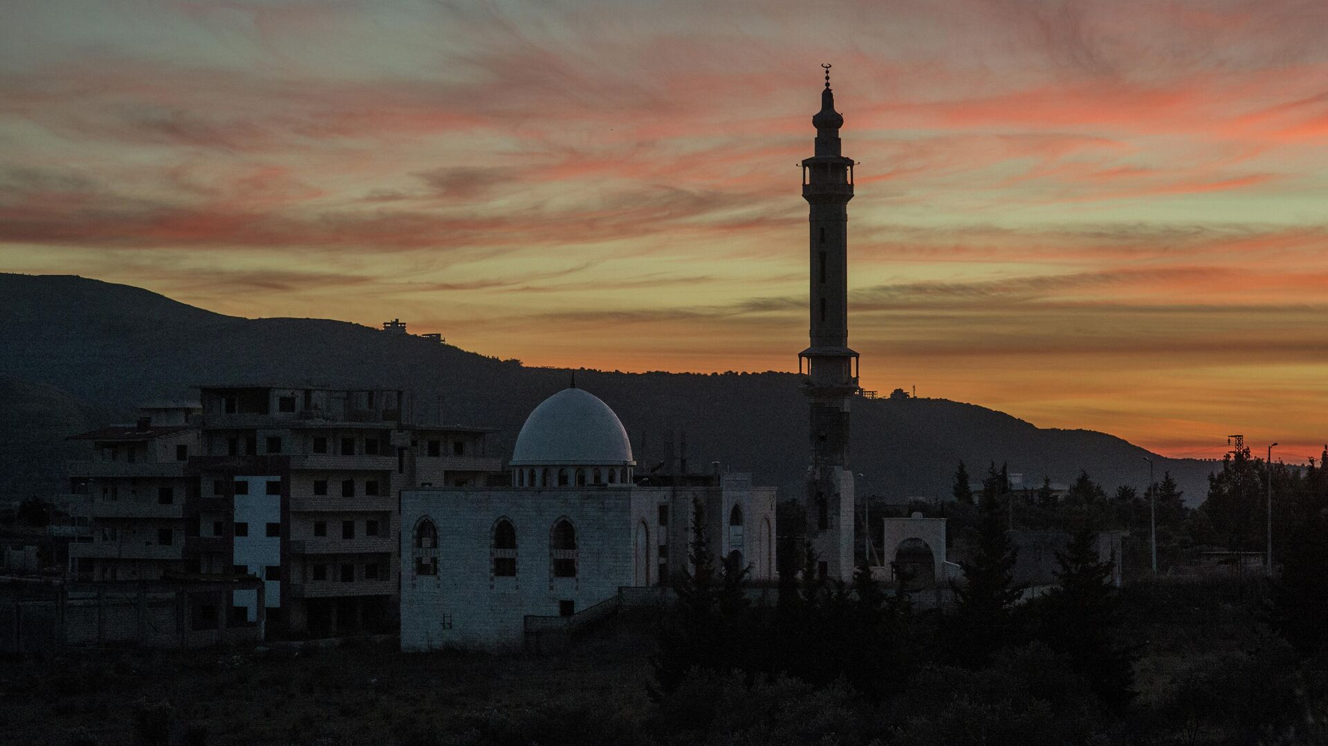 Мечеть в окрестностях Хомса - РИА Новости, 1920, 08.03.2022