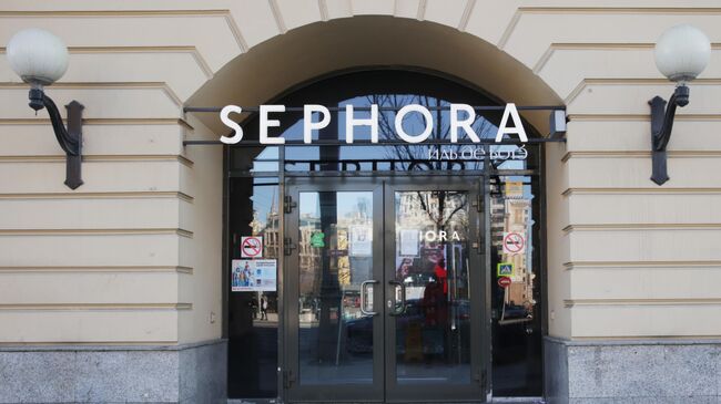 Магазин косметики и парфюмерии Sephora в Москве