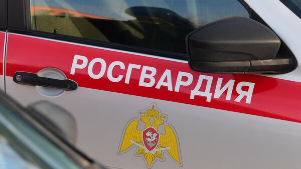 Росгвардейцы спасли водителя, попавшего в аварию в ДНР