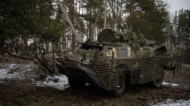 Брошенная военная техника ВСУ в районе села Половинкино ЛНР